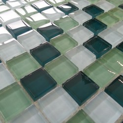 Glasmosaik Mix Dunkelgrün 2.3 x 2.3cm 